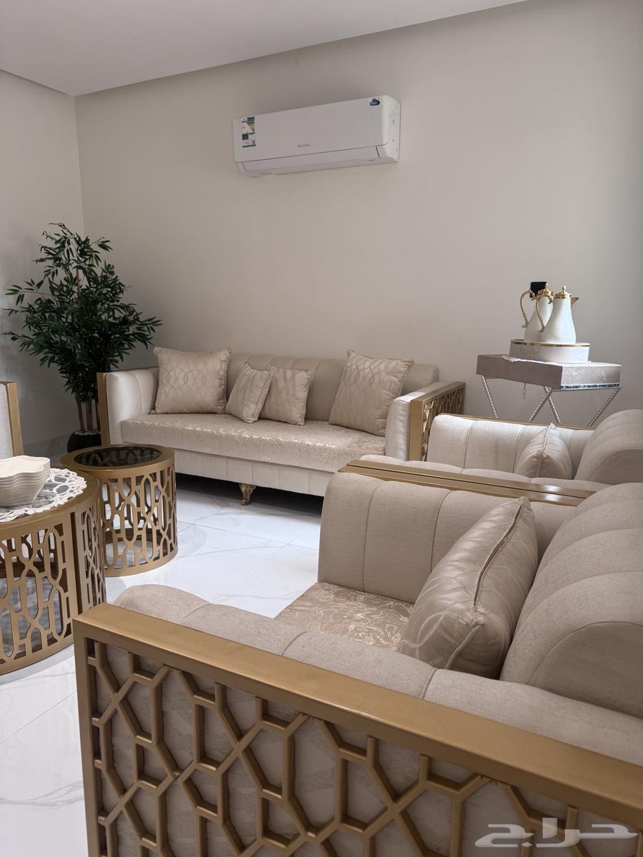 كنب مجلس جديد 5 قطع مع 3 طاولات64420283213827110