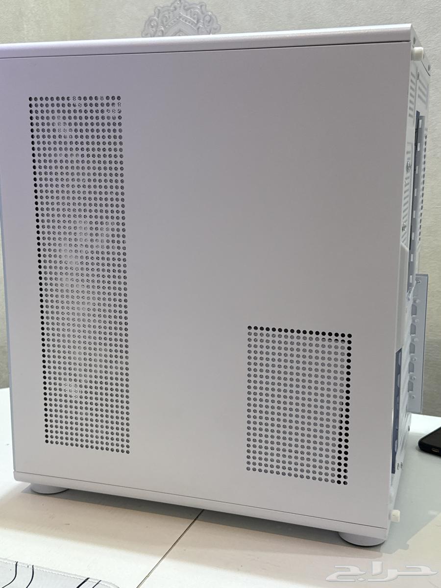 White PC case64422191688449113
