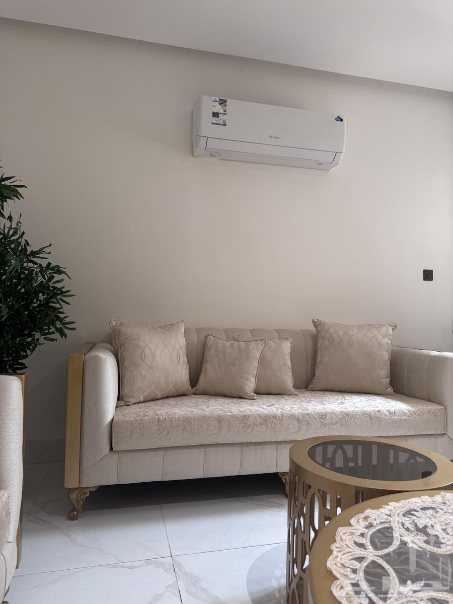 كنب مجلس جديد 5 قطع مع 3 طاولات64420283213827112