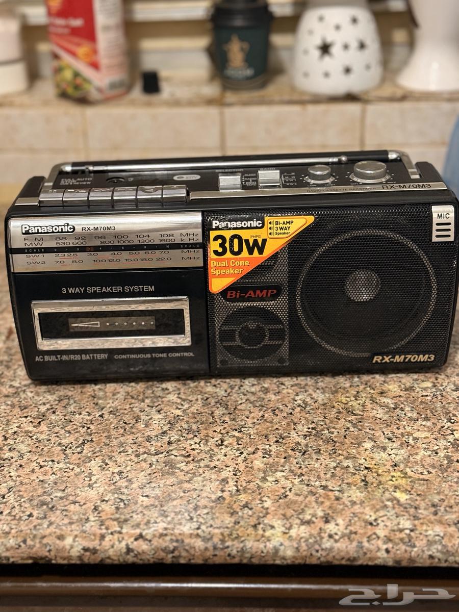 Radio and Cassette Player64424489059329110