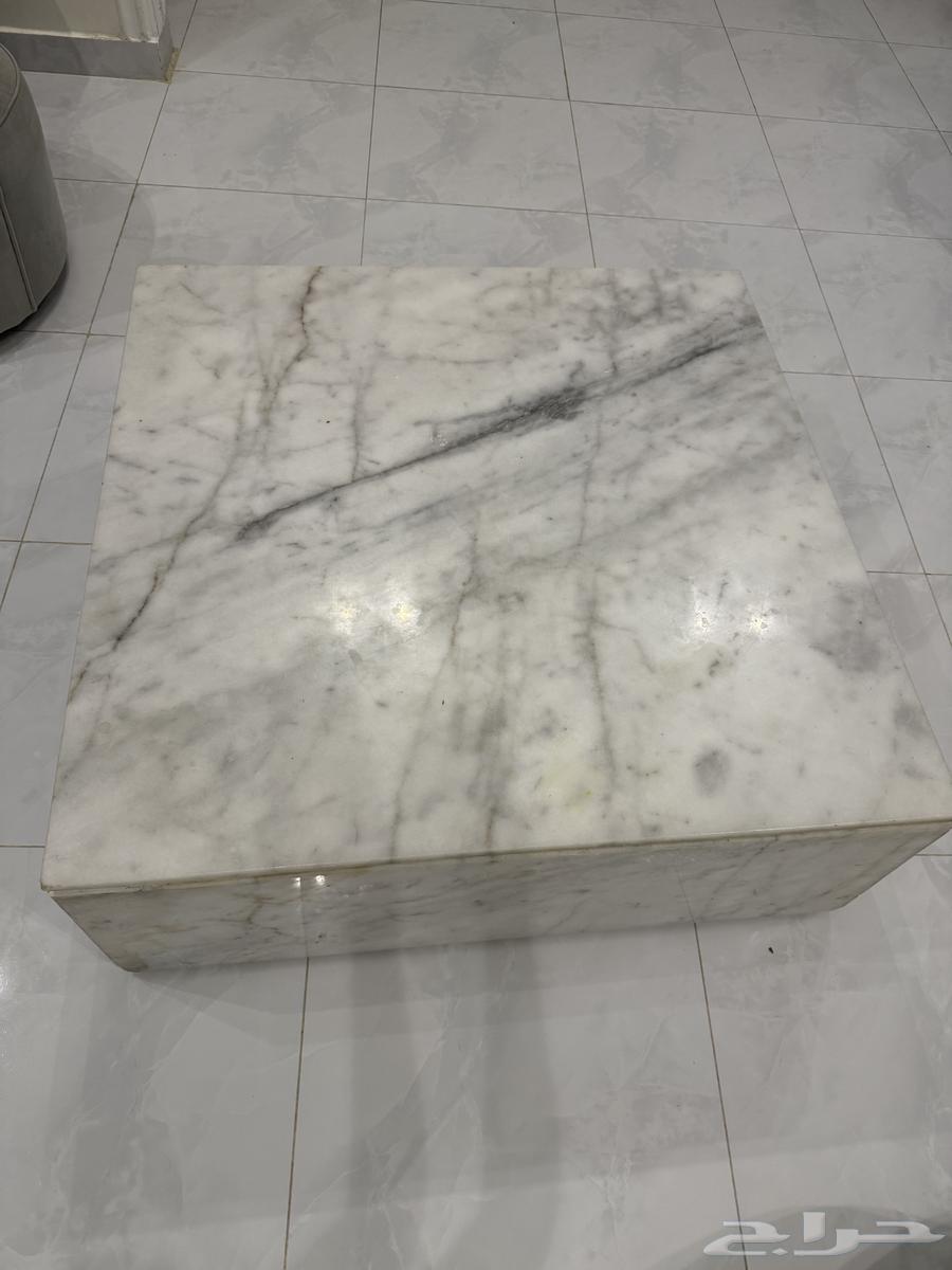 Table one meter by one meter64424374859906110