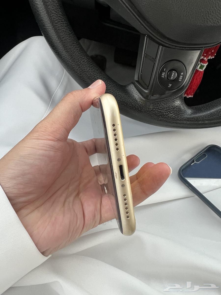 ايفون XR نظيف64419536061569113