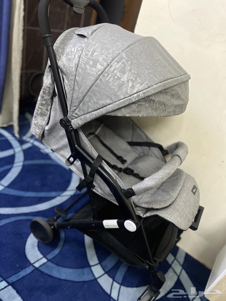 عربه اطفال وسرير اطفال وكرسي للاكل64423743676546110