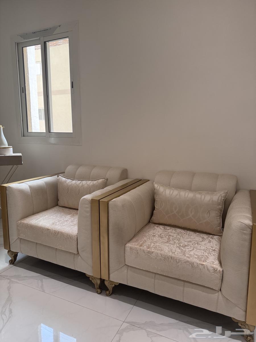 كنب مجلس جديد 5 قطع مع 3 طاولات64420283213827111