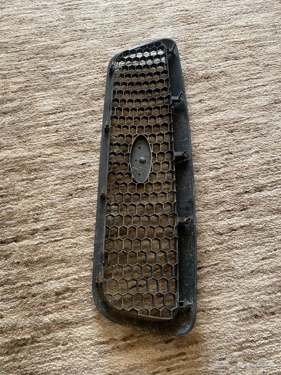 شبك فورد بوليسي64580540830593111