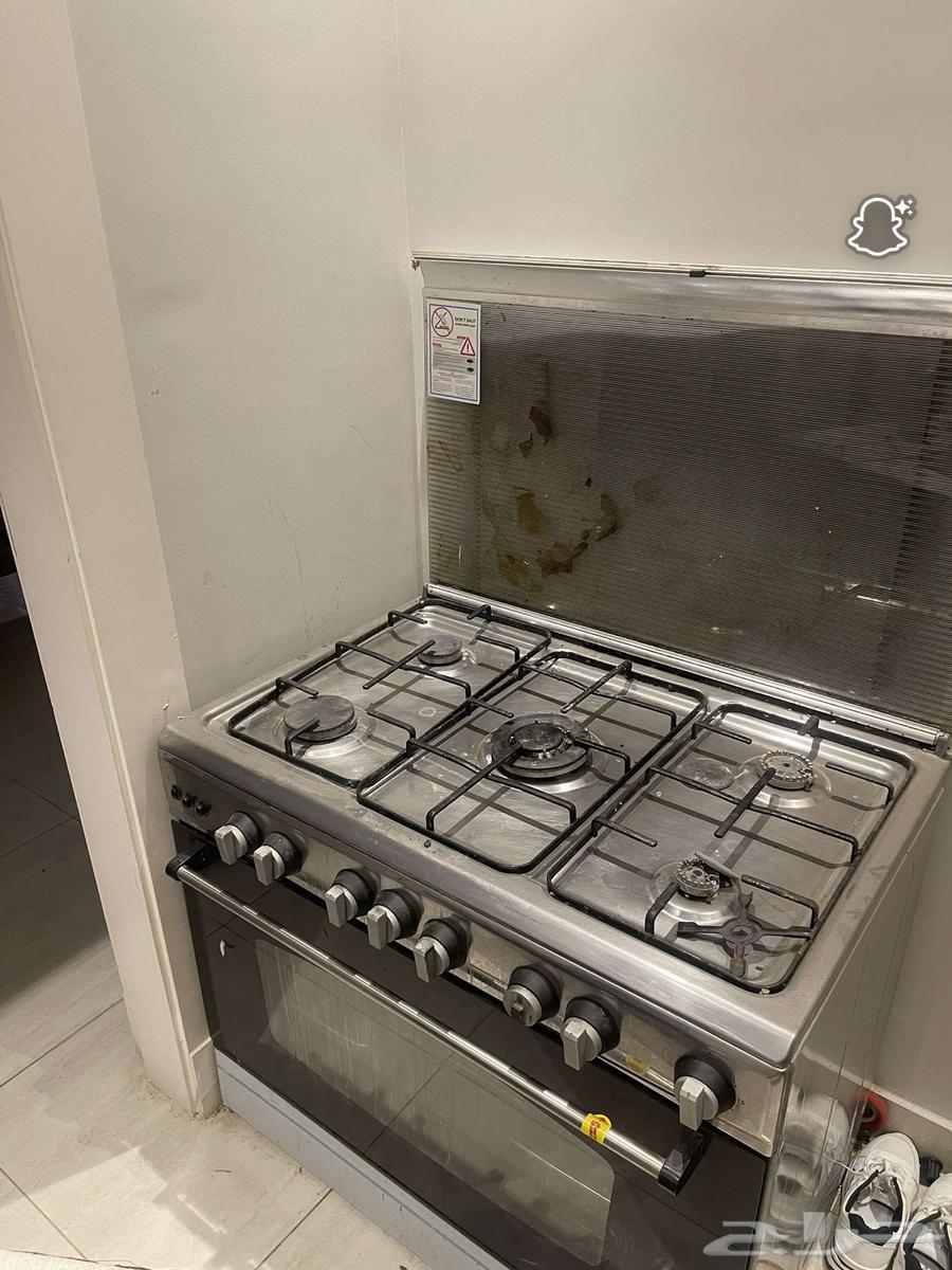 فرن بحالك جيده البيع لعدم الحاحه للغاز64424334189443110