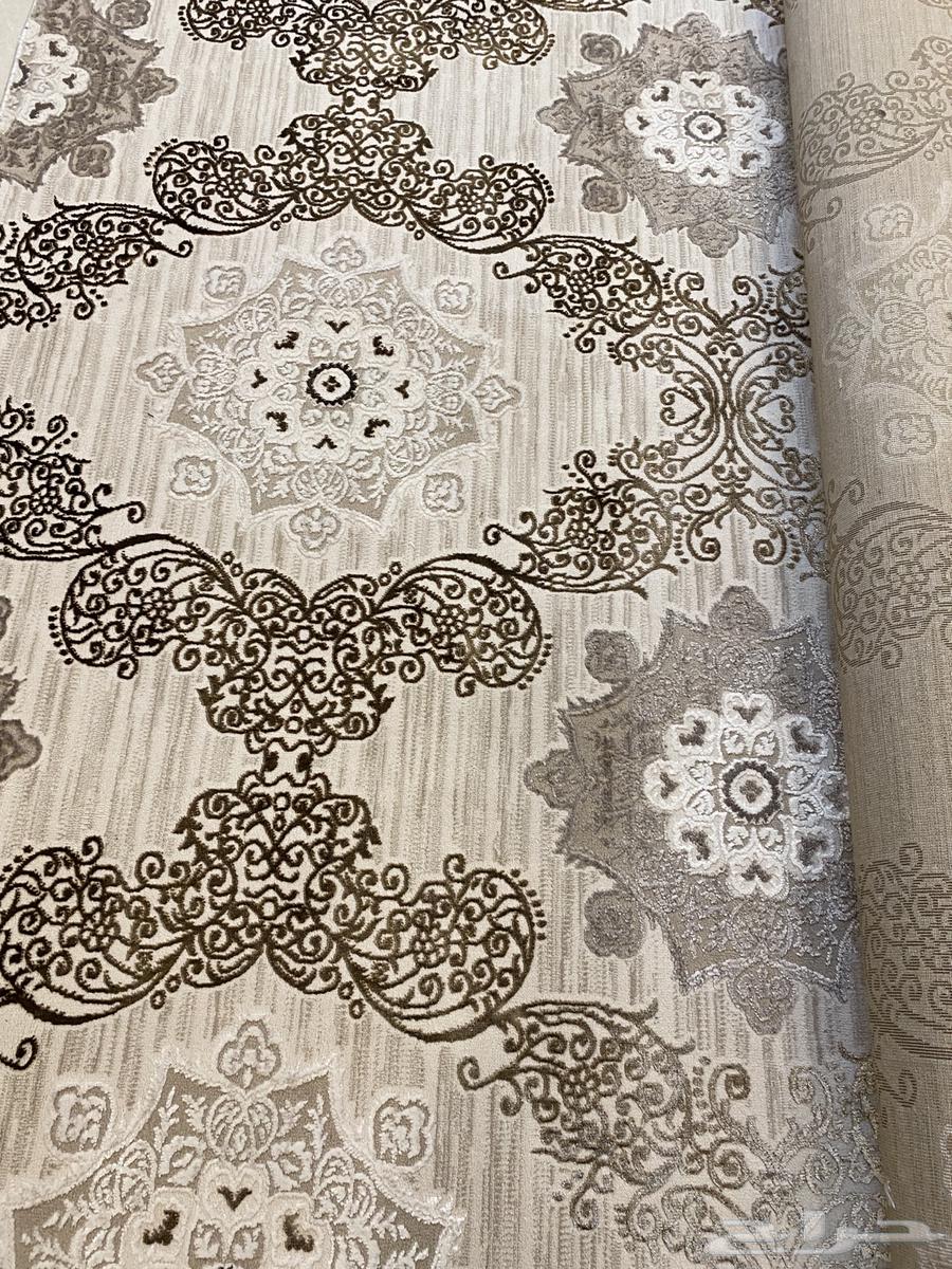 A new rug, reason for selling it doesn't match the sofa color64425704190466113