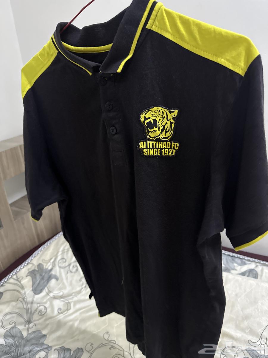 بلوزه الاتحاد قديمه رجااليه ونسائيه64425232842882110