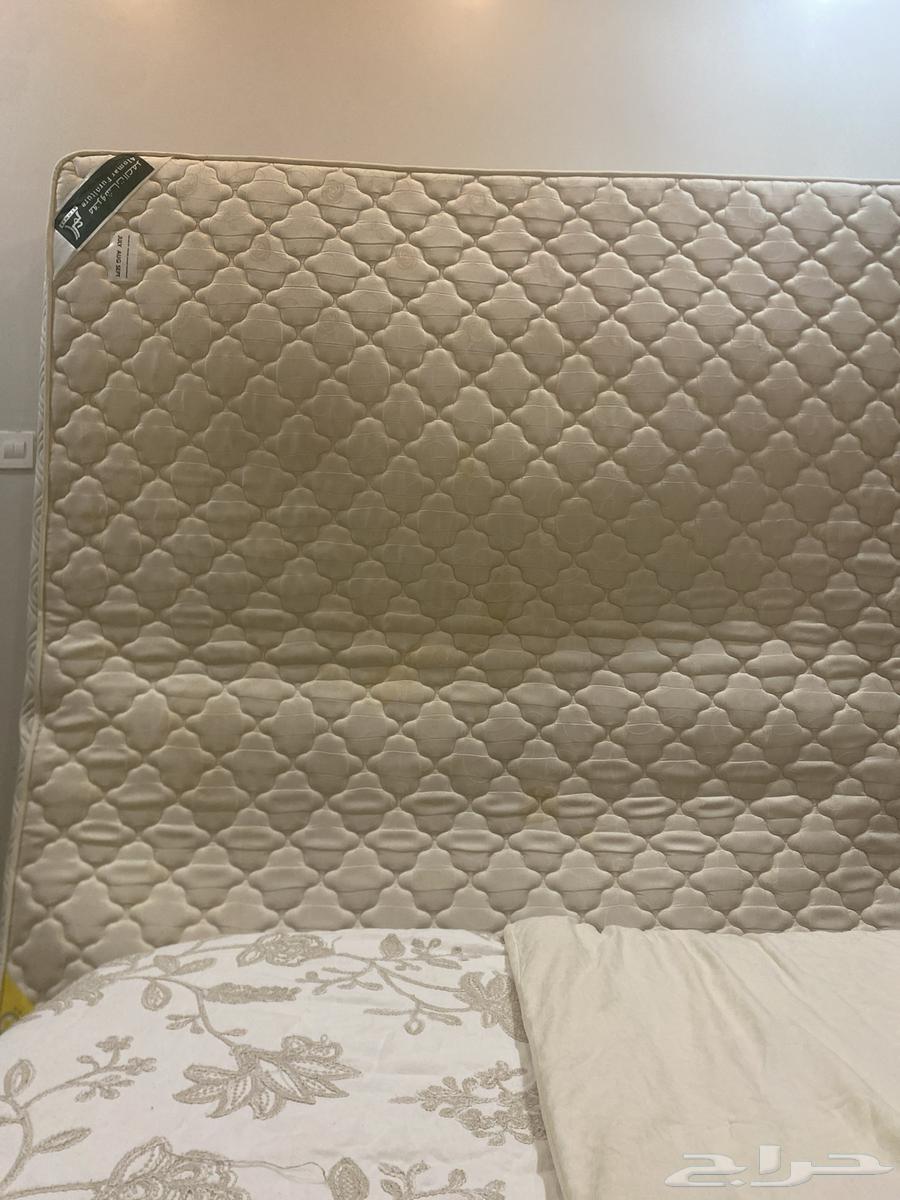 مرتبة سرير استخدام نظيف جدا64424334227202110