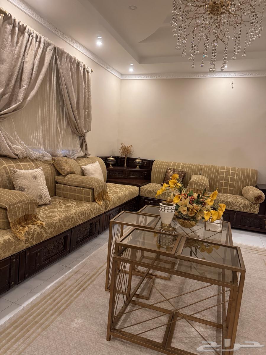 Clean Moroccan-style sofa, almost new64422178122627110