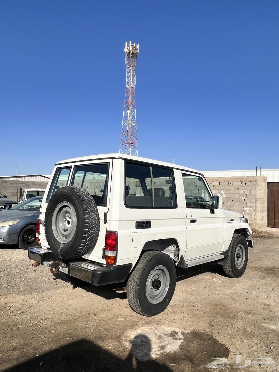 مباع خارج الموقع64350041490178112