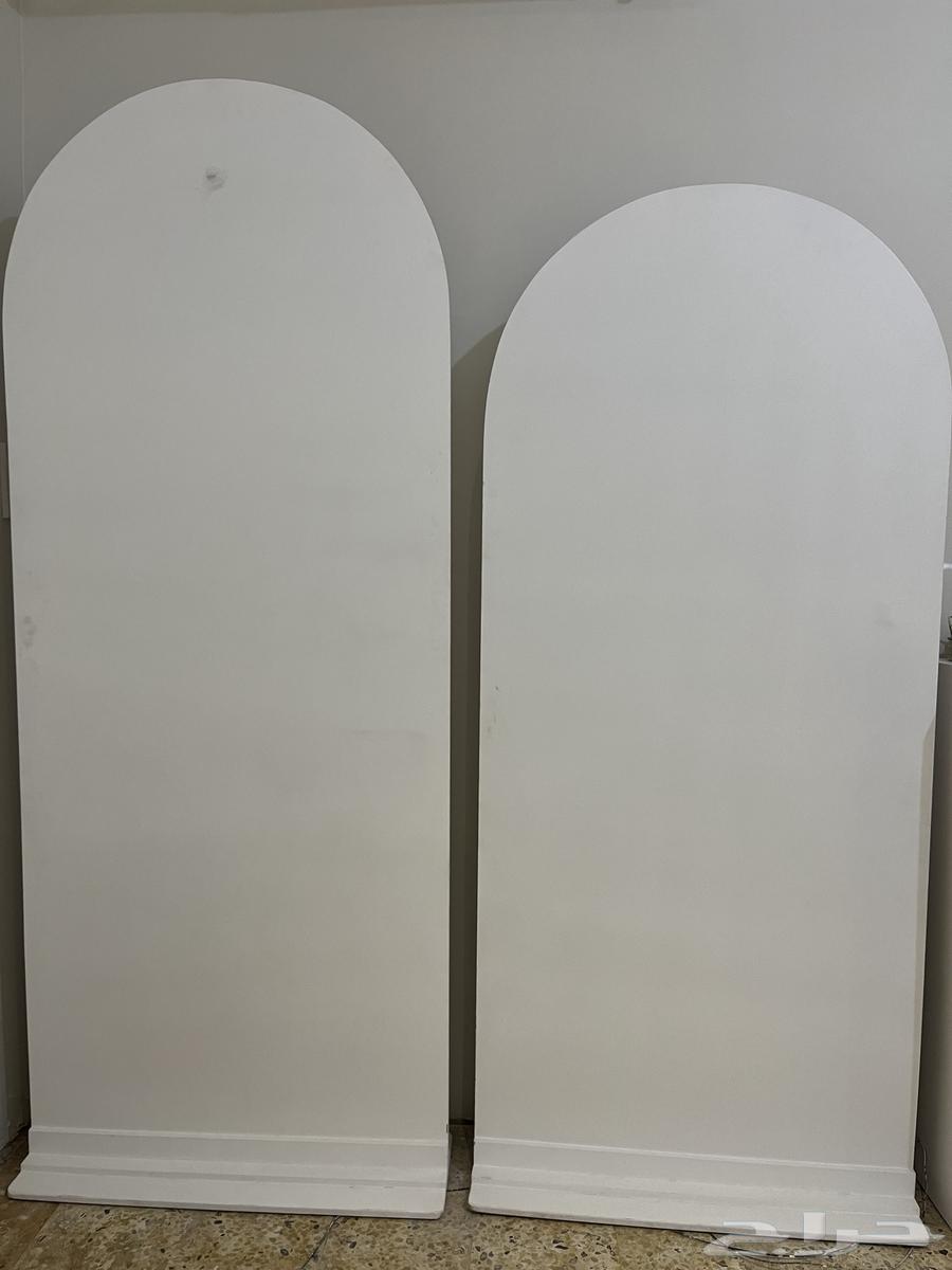 Reception entrance with back tables and stands64421594717827110