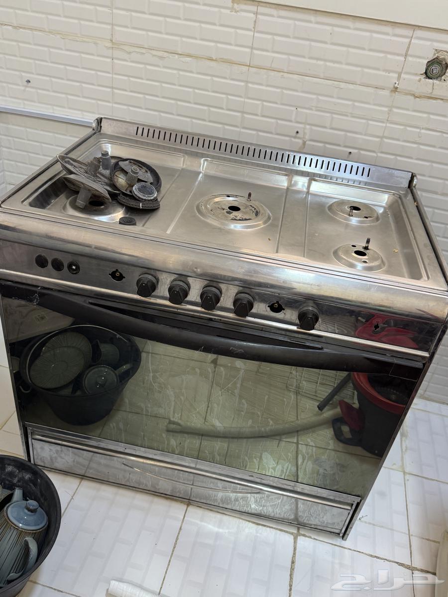 ثلاجه وفرن بحالة جيده64423022382338112