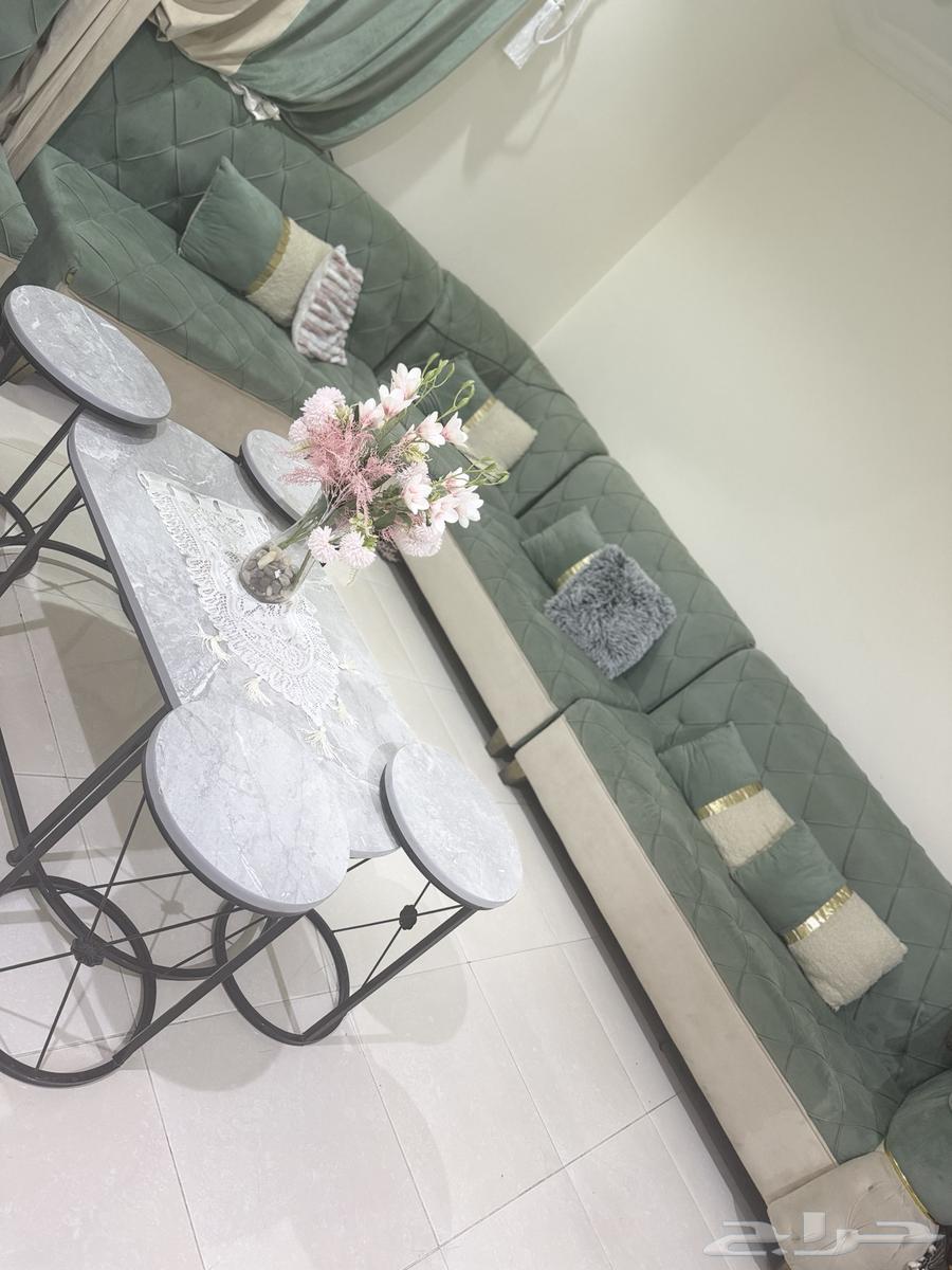 كنب وطاوله64425556252545112