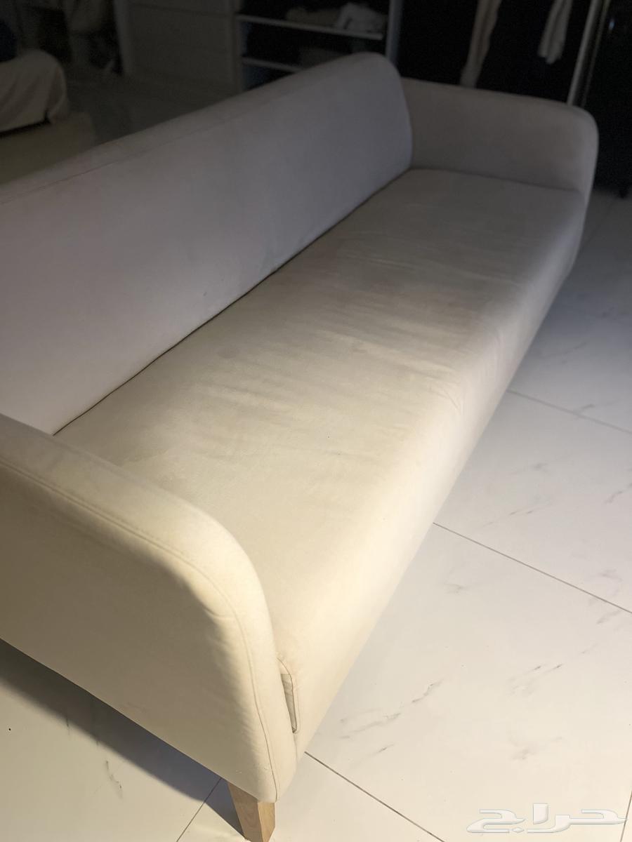 كنبة من IKEA شبه جديدة آخر إصدار على السوم64421337308546111