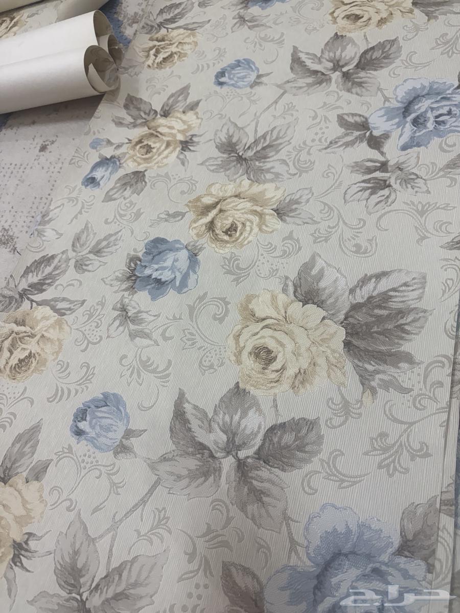 New used wall paper, free of cracks and scratches64424105796739114