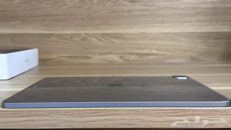 للبيع iPad Pro 12.9 الجيل السادس 128GB نظيفف جدا64423022334081113
