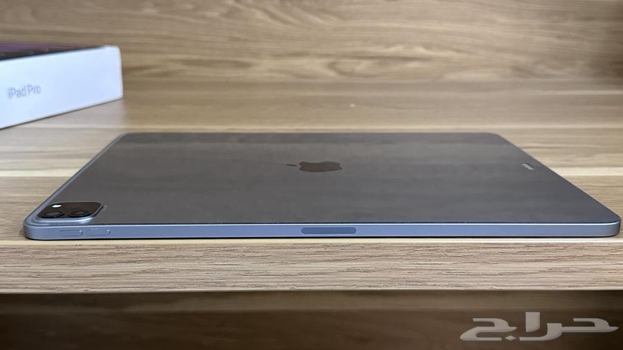 للبيع iPad Pro 12.9 الجيل السادس 128GB نظيفف جدا64423022334081114