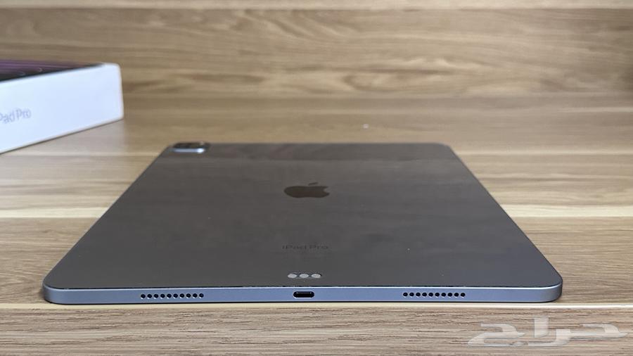 للبيع iPad Pro 12.9 الجيل السادس 128GB نظيفف جدا64423022334081112