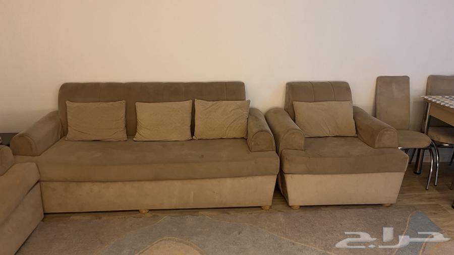 Sofa in excellent condition64423556210691112