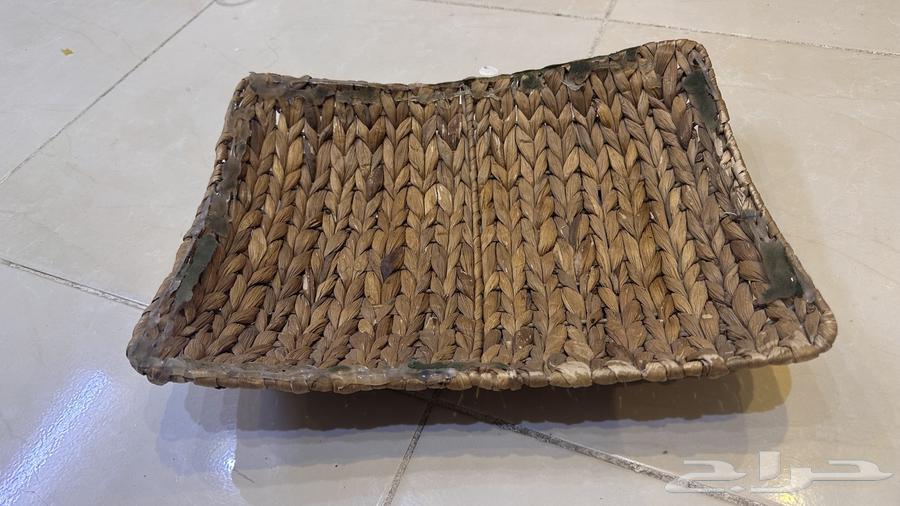 Wicker baskets and small wooden boxes and wooden tissue box at a good price64419265173761112