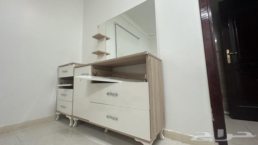 تسريحه نظفه وحلوه بس فيها الدرج المكسور الي باين بالصوره64420485896194114