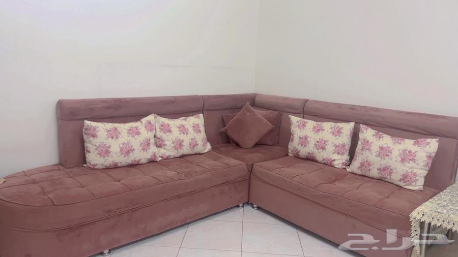 للبيع باسرع وقت كنب بحاله جيده مكون من 5قطع وزاويتين64419385689474110