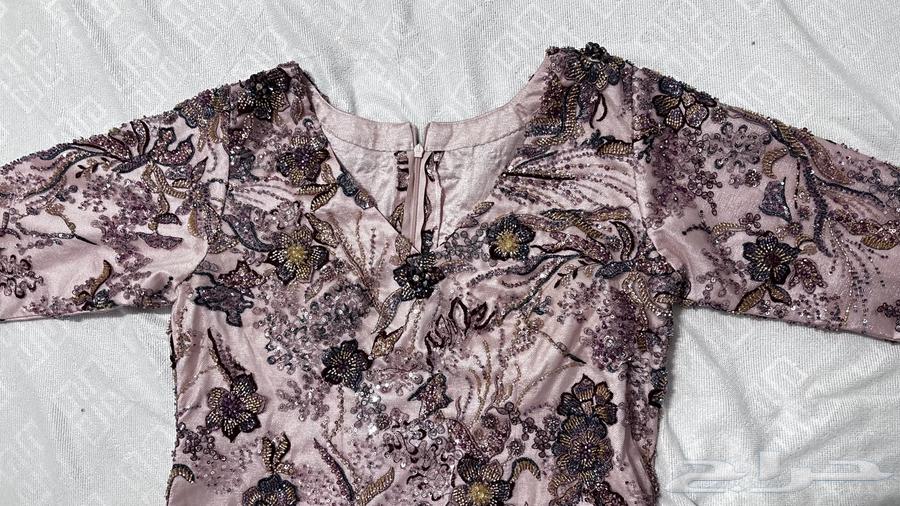 Beige dress, never used, kept as a backup for an occasion, queen-sized or oversized64419811160321111