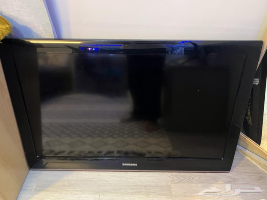 Two TVs and two scooters64424052097027112