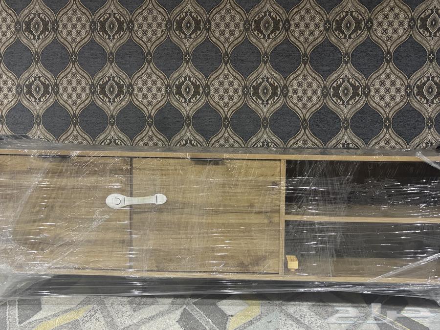 طاولة تلفزيون جديده64425502552451110