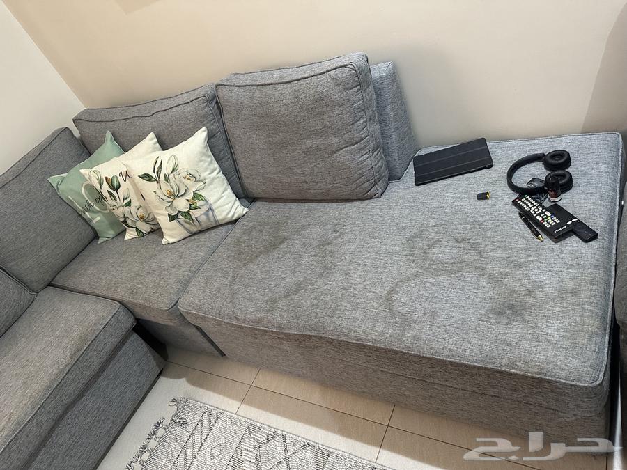 Sofa set for sale, needs cleaning but at a symbolic price64422313634947110