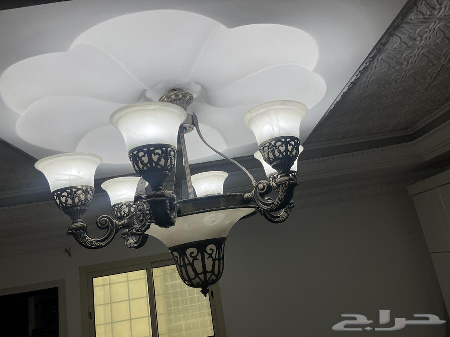 ثريا شبه جديده ونظيفه64422300251009112