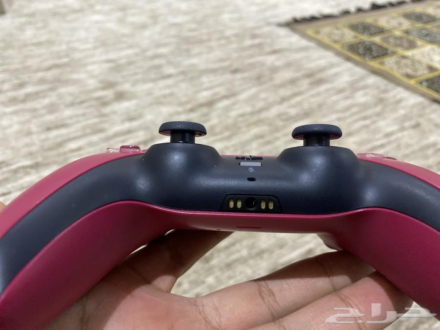 New Sony 5 controller, not used much, bought it for 36064424488922499111