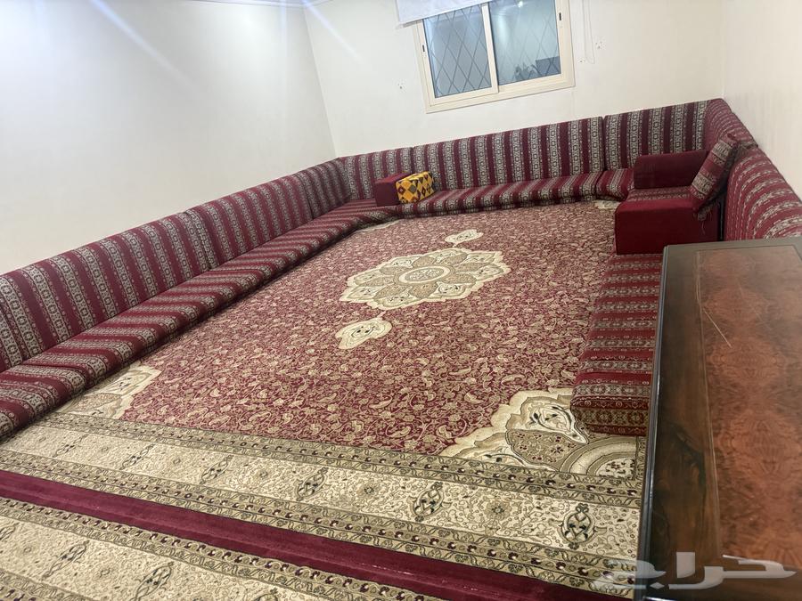 البيع محلس كامل بملحقاته64424692846977110