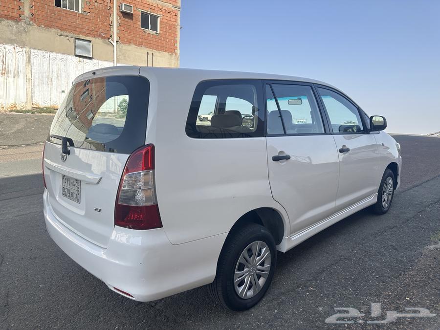 تويوتا انوفا 2014 نظيفة جدااا64582868737411113