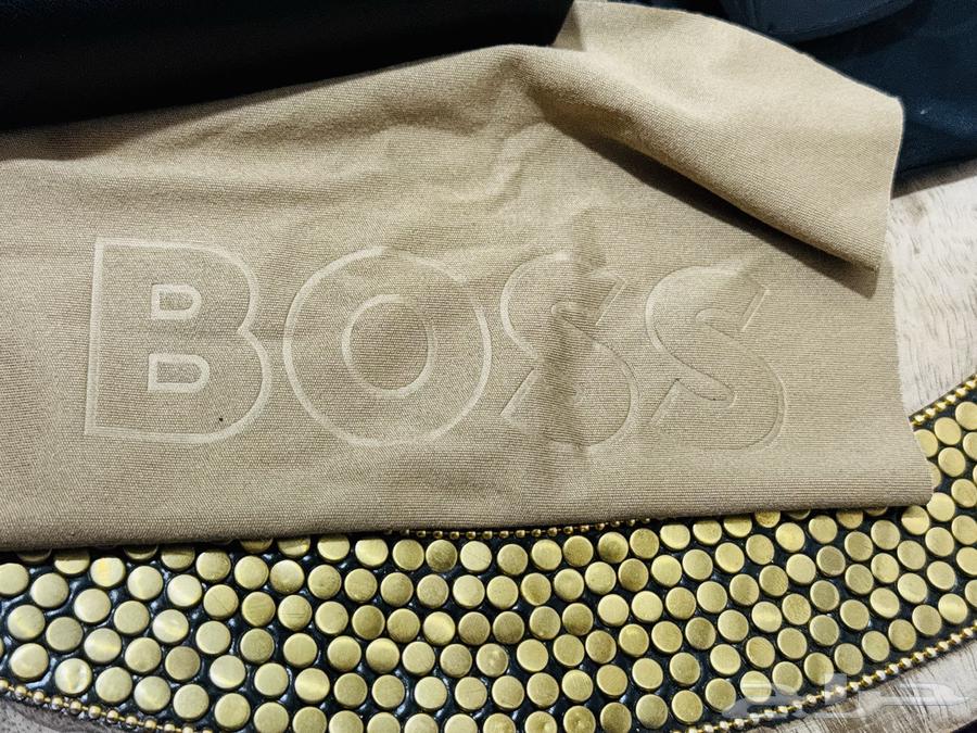 Hugo Boss Sunglasses   Original   (Amazon price  SAR 914)64421188030081111