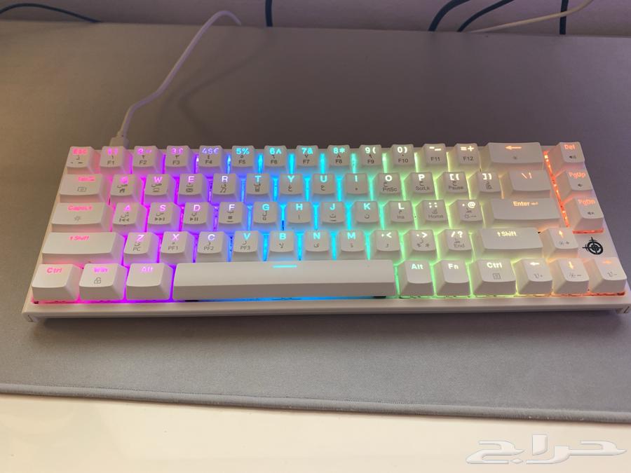 White keyboard with red switch64420431708675112