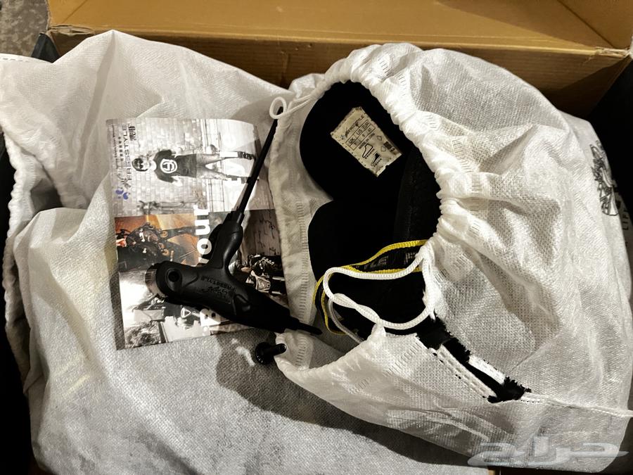 Skate used with accessories64423150712195111