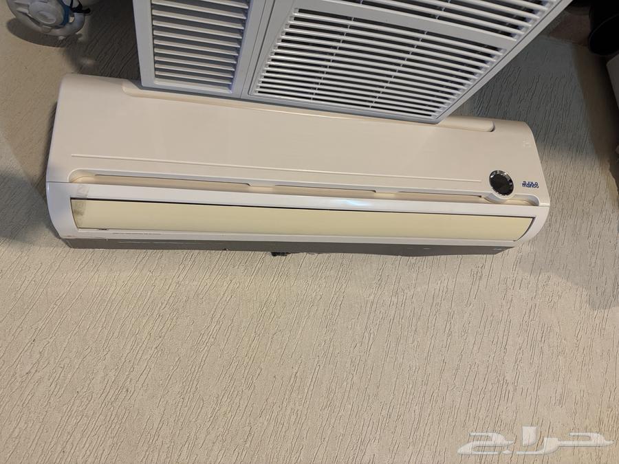 للبيع عدد 2 مكيف 30 الف وحدة64425556316419110