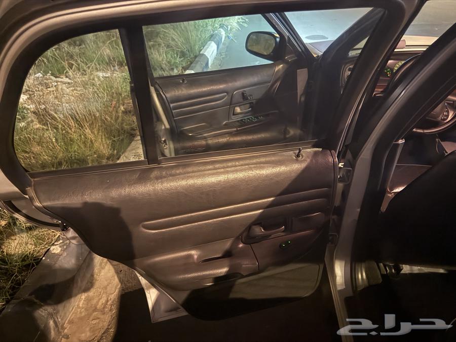 فورد 2001 نظيف جدا64578633117698112