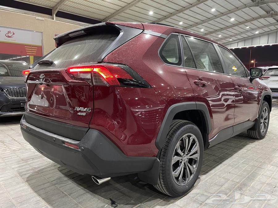 تويوتا راف فور 2024XLE فتحه سقف سعودي(بنزين)2.0L64586102889218114