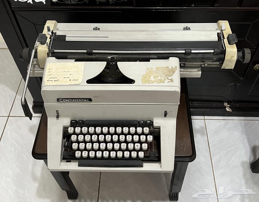 ألة كاتبة تراثية المانية64424159260417110