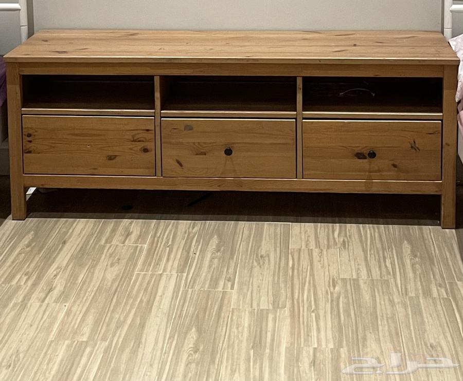 طاولة tv من الخشب الحقيقي متينة وقوية64421161036929110