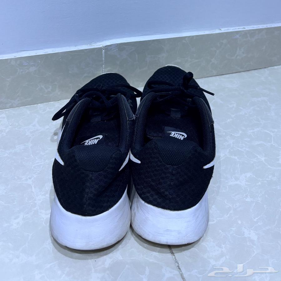 حذاء نايك أصلية مقاس 39 لون أسود64420337308801112