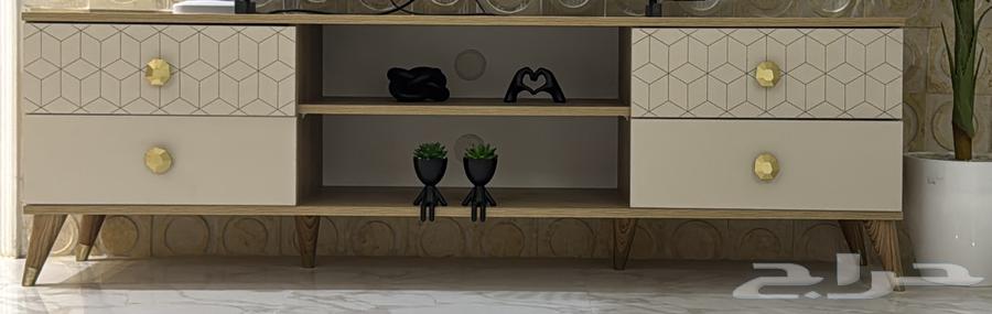 5-piece living room furniture set, TV cabinet, table, and service tables, almost new64424442601219110