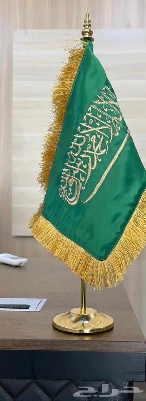 أعلام مكتبية للجهات والشركات64420688663811112