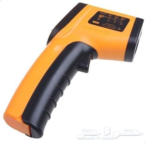 Small scale and thermometer64424488898177111