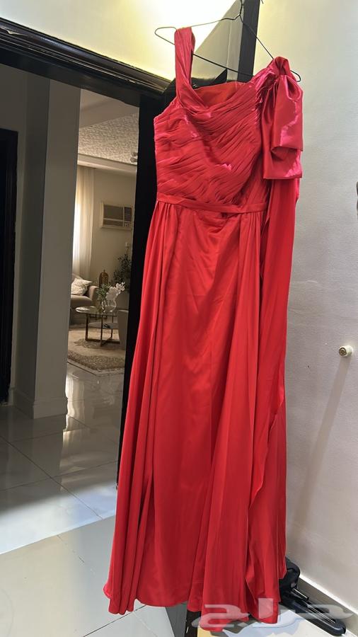 فستان جديد لم يلبس ابدا64423958043267110