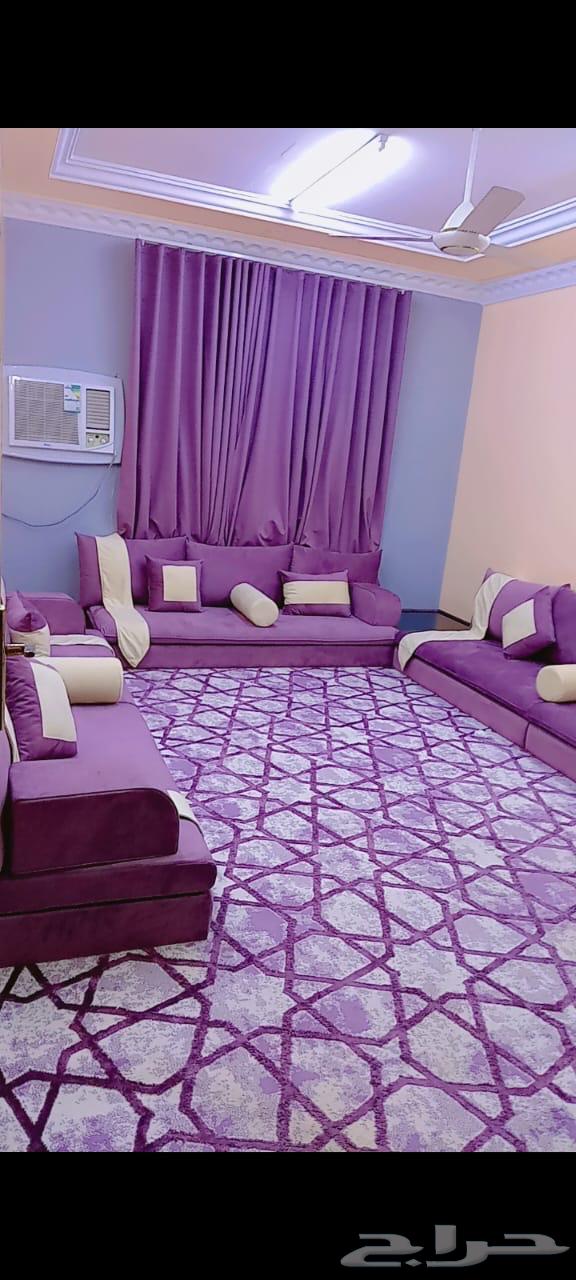 مجلس للبيع نفس اللي بالصوره وكمان طقم يتكون من خمس طاولات ه64422055779843110