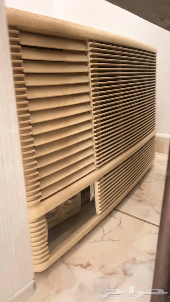 One air conditioner left for sale, size 1864424579709571111